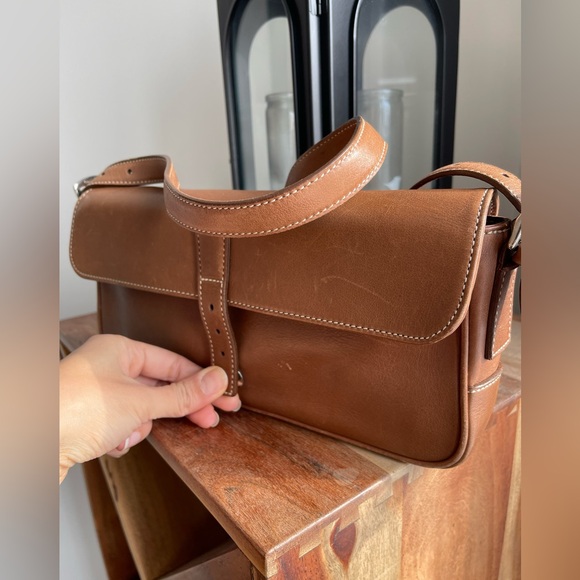 Vintage Coach Saddle Brown Hampton Leather Shoulder Bag - Adjustable Strap - Picture 6 of 16